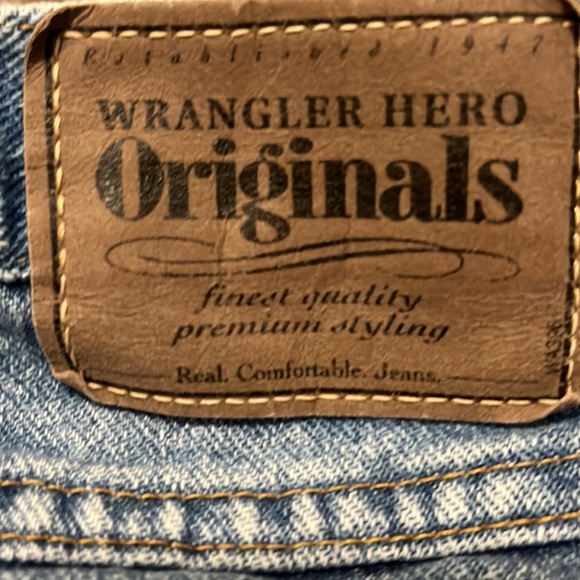 Jean shorts for men - Picture 2 of 2